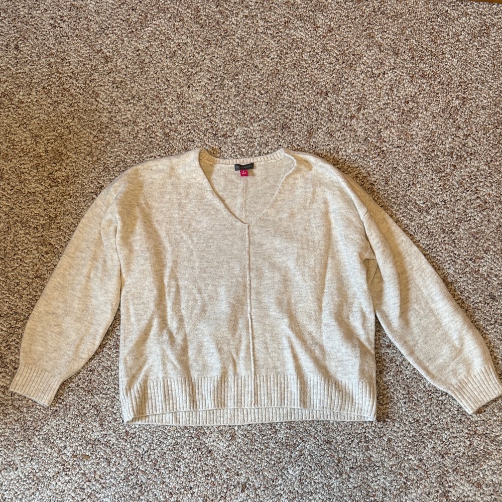 Vince Camuto Cream V-Neck Sweater